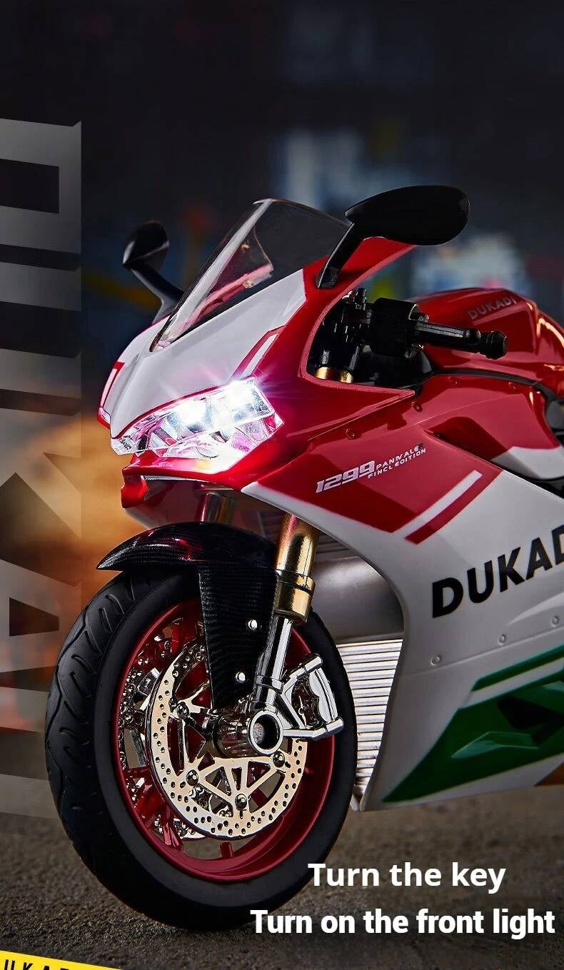 Suitable for Ducati 1:9 Alloy Electric Motorcycle Toy, Realistic Simulation Collectible Model with Mist Spray Function and Ignition