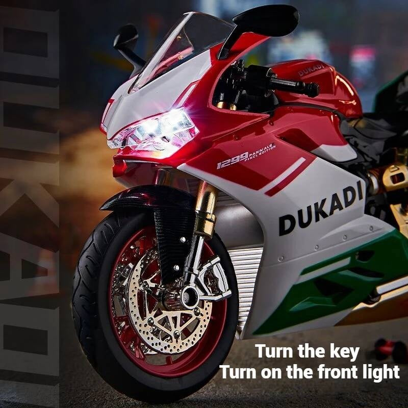 Suitable for Ducati 1:9 Alloy Electric Motorcycle Toy, Realistic Simulation Collectible Model with Mist Spray Function and Ignition